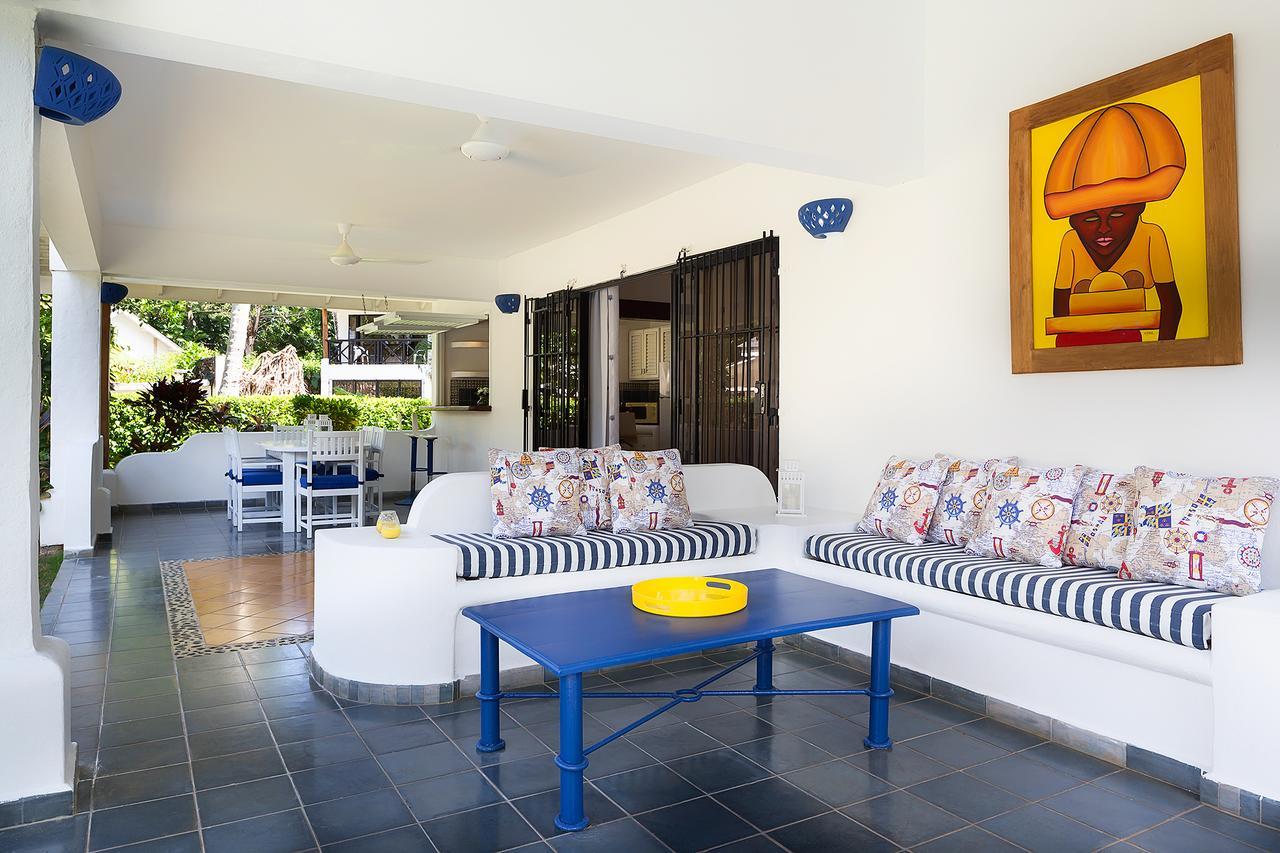 Condo Hotel Playa Las Ballenas ลาสแตร์เรนาส ภายนอก รูปภาพ